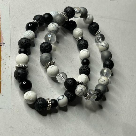 Black Lava, Howlite & Quartz Bracelet Set - Picture 4 of 4